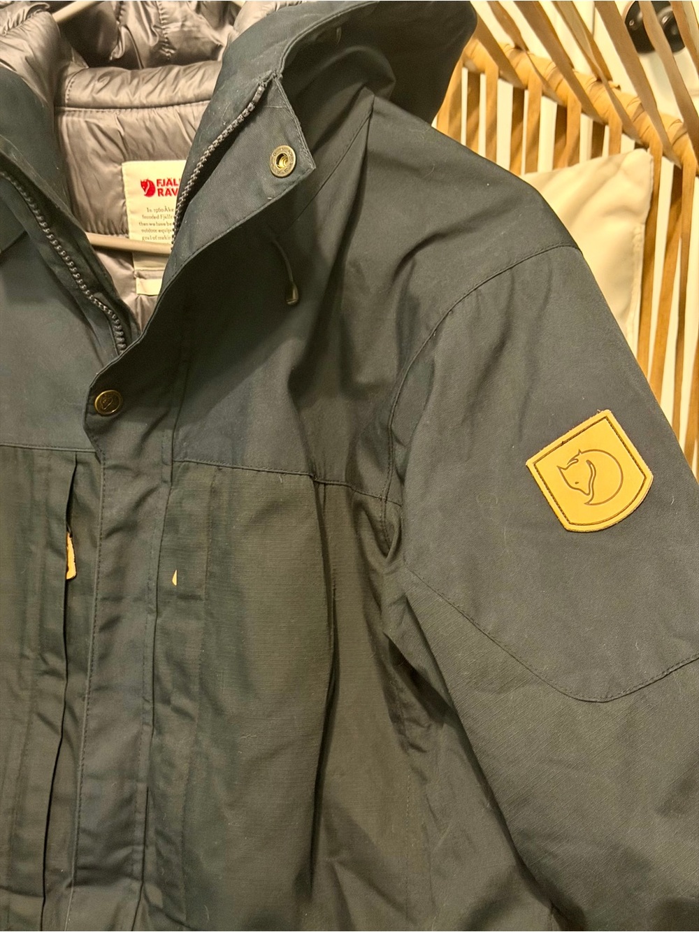 Fjällräven Skogsö Jacket Men’s M Dark Navy G-1000 Hiking Outdoor $270 - Picture 3 of 16